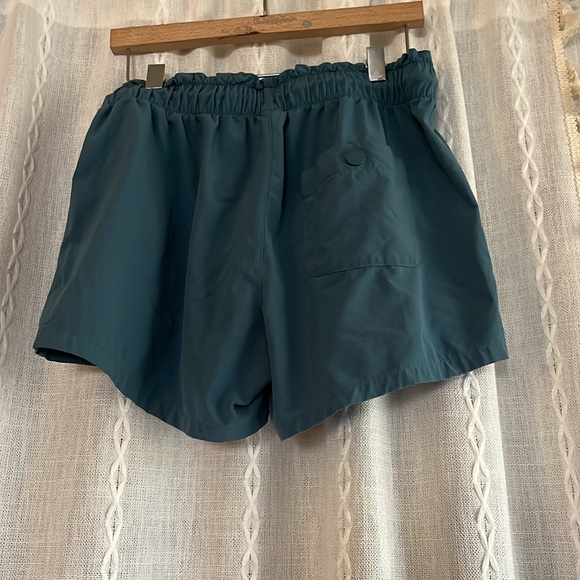 blue/green athleta shorts - Picture 2 of 4